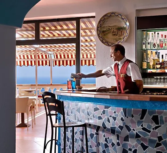 Ξενοδοχείο St. Leonard