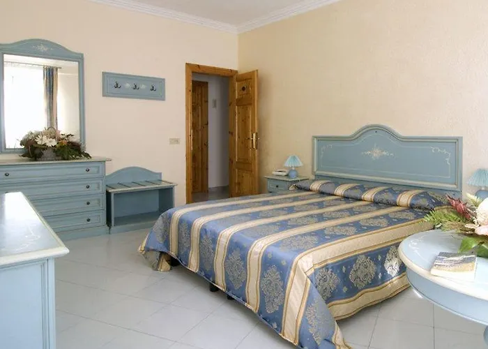 Ξενοδοχείο St. Leonard 4*